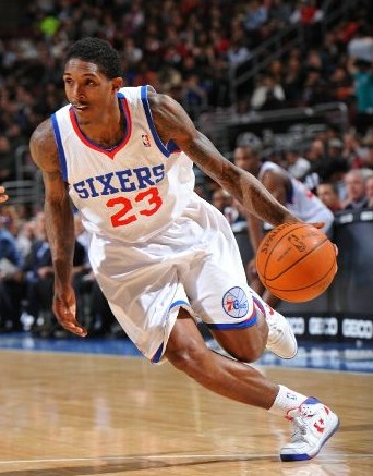 季的悬念埋 季的悬念埋