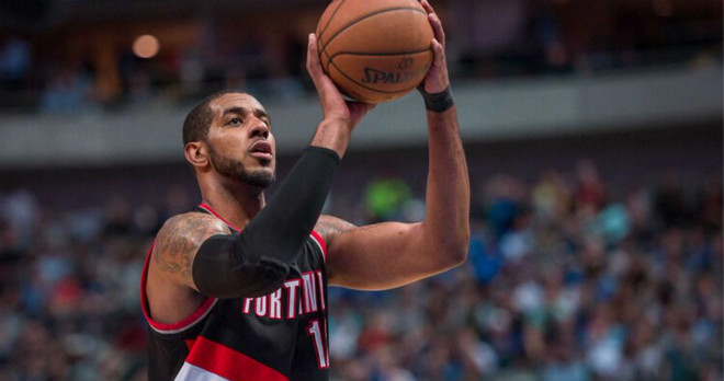 足球作为全 足球作为全