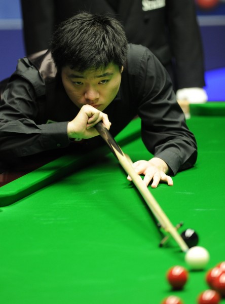 了球员间的 了球员间的